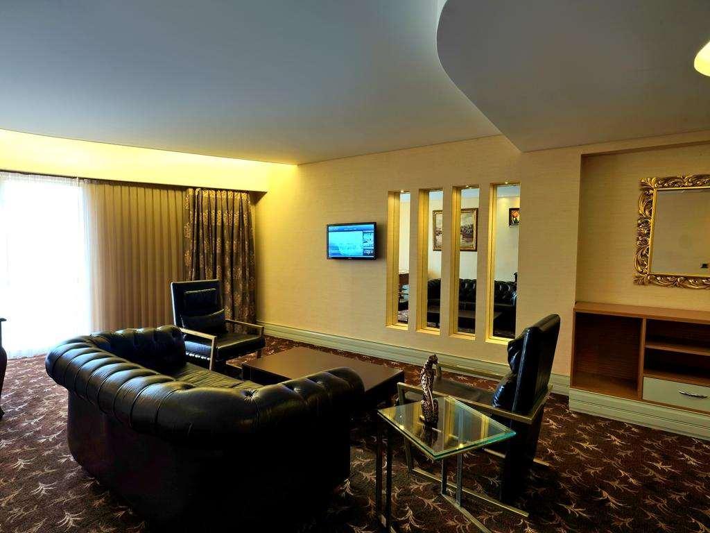 فندق اسطنبول غونين المظهر الخارجي الصورة A suite at the hotel