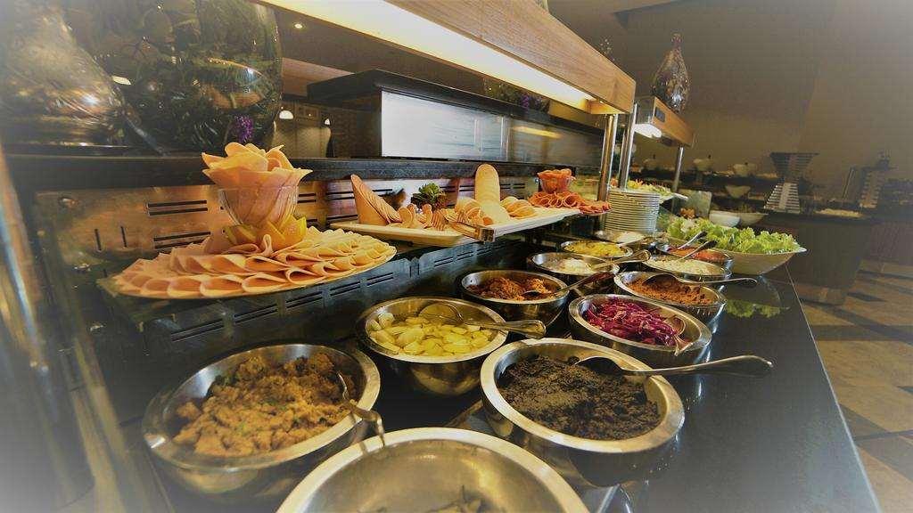 فندق اسطنبول غونين المظهر الخارجي الصورة A selection of German salads